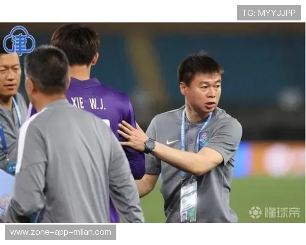 后防错位策略流行:偏守反击更难被破解 后防错位策略流行:偏守反击更难被破解