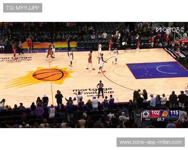 太阳布克连入三记外线点燃主场